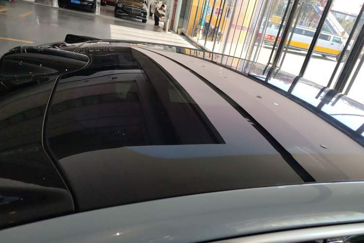 Used Nio ET5 2024 75 kWh Roof