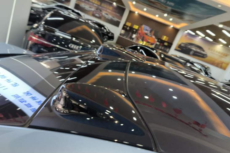 Used Nio ET5 2024 75 kWh Roof