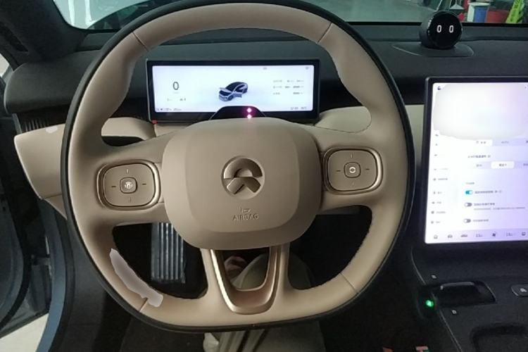 Used Nio ET5 2024 75 kWh Steering Wheel