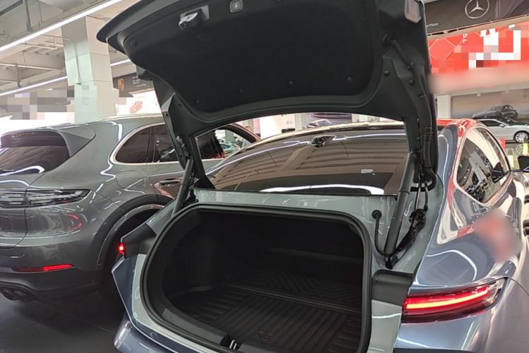 Used Nio ET5 2024 75 kWh Trunk