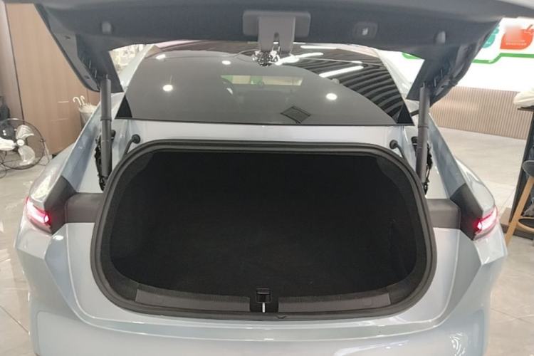 Used Nio ET5 2024 75 kWh Trunk