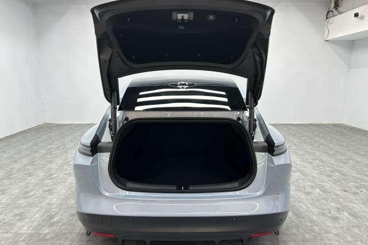Used Nio ET5 2024 75 kWh Trunk