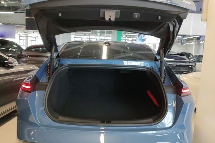Used Nio ET5 2024 75 kWh Trunk