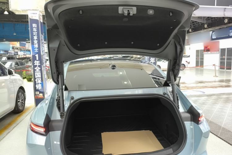 Used Nio ET5 2024 75 kWh Trunk