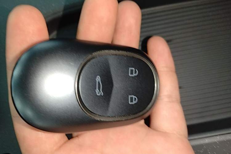 Used Nio ET5 2024 75 kWh Vehicle Key