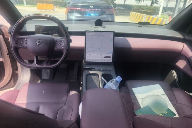 Used Nio ET5 2024 75 kWh Center Console