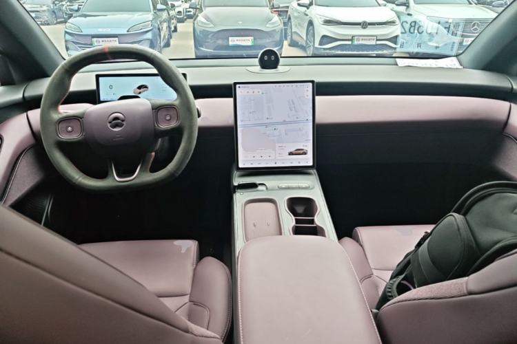 Used Nio ET5 2024 75 kWh Center Console