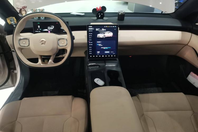 Used Nio ET5 2024 75 kWh Center Console