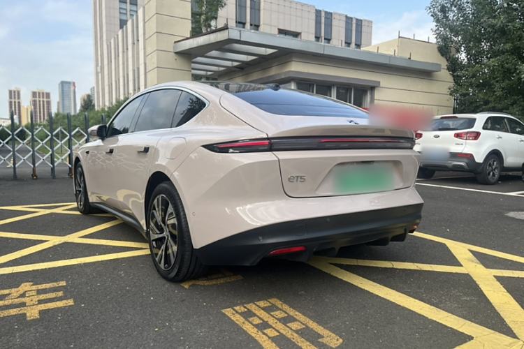 Used Nio ET5 2024 75 kWh Exterior 3