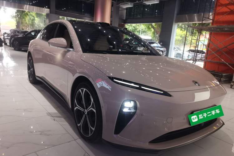 Used Nio ET5 2024 75 kWh Front Right 45 Deg