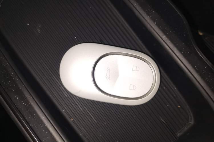Used Nio ET5 2024 75 kWh Vehicle Key