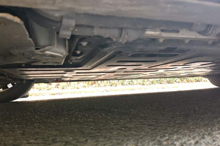 Used Nio ET5 2024 75 kWh Chassis Front Left