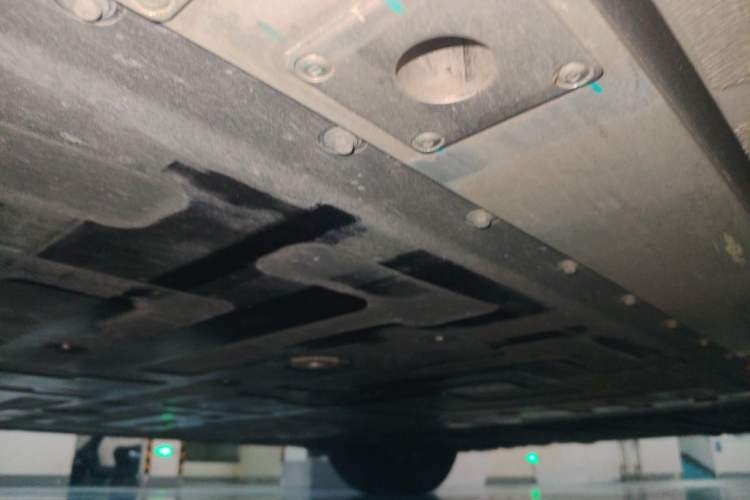 Used Nio ET5 2024 75 kWh Chassis Front Left