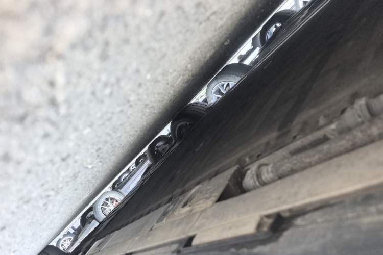 Used Nio ET5 2024 75 kWh Chassis Front Left