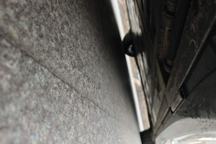 Used Nio ET5 2024 75 kWh Chassis Front Left