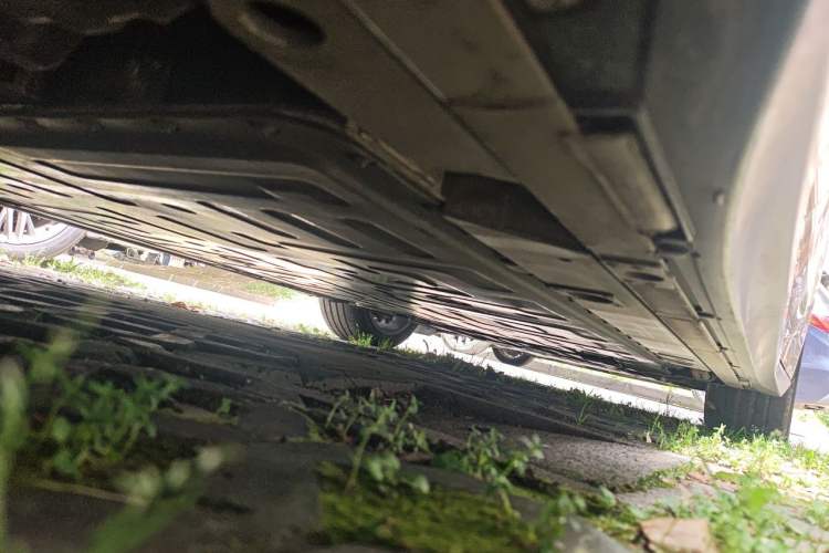 Used Nio ET5 2024 75 kWh Chassis Rear Right