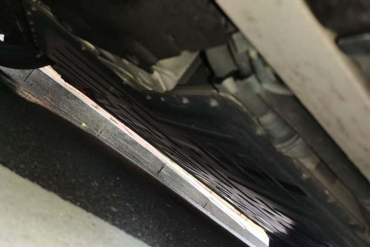 Used Nio ET5 2024 75 kWh Chassis Front Left