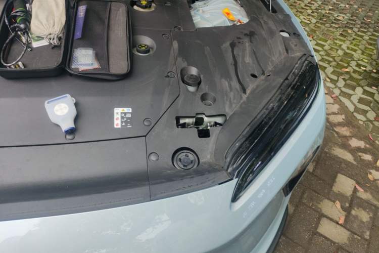 Used Nio ET5 2024 75 kWh Engine Bay Left