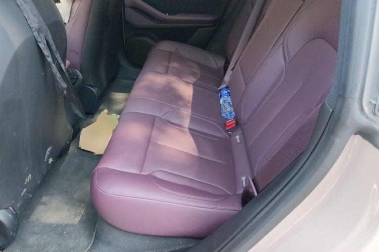 Used Nio ET5 2024 75 kWh Left Rear Seat