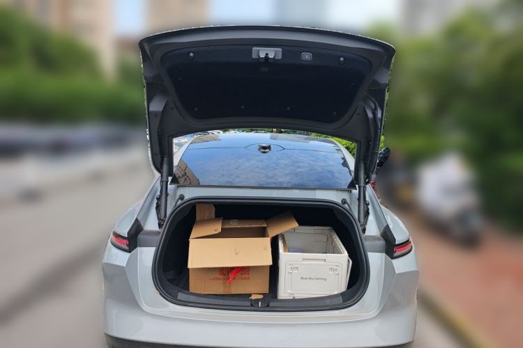Used Nio ET5 2024 75 kWh Trunk
