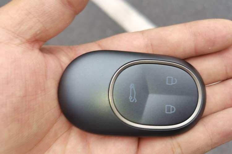 Used Nio ET5 2024 75 kWh Vehicle Key