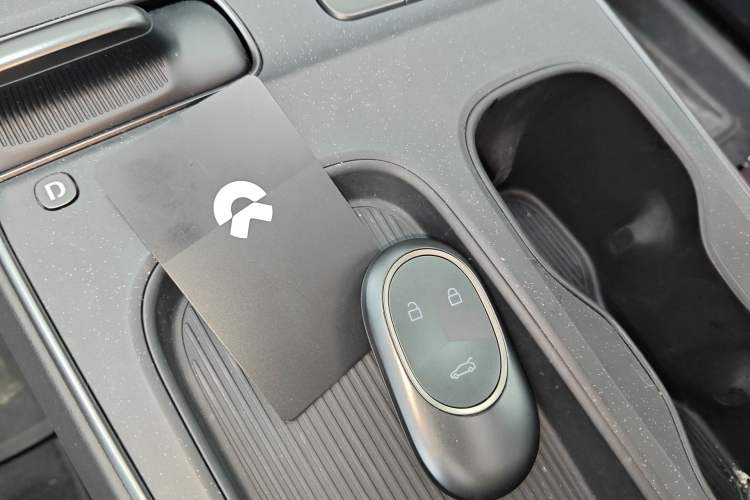 Used Nio ET5 2024 75 kWh Vehicle Key