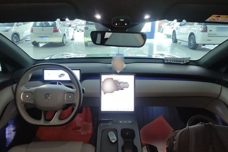 Used Nio ET5 2024 75 kWh Center Console