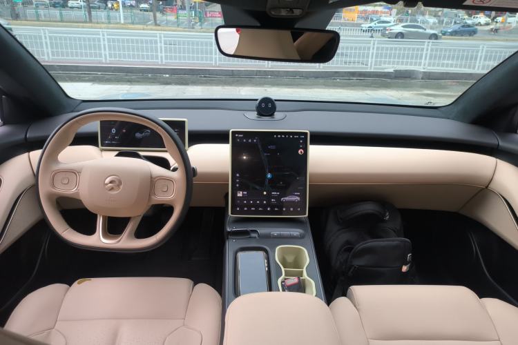 Used Nio ET5 2024 75 kWh Center Console