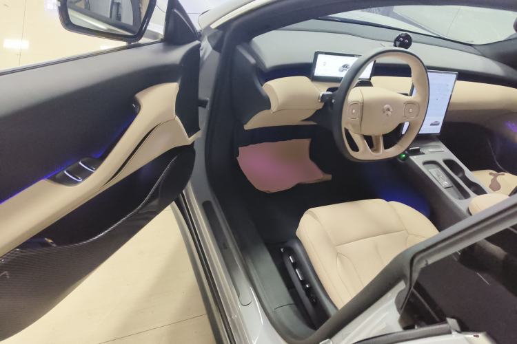 Used Nio ET5 2024 75 kWh Driver Seat