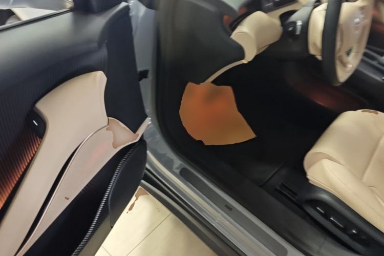 Used Nio ET5 2024 75 kWh Driver Seat