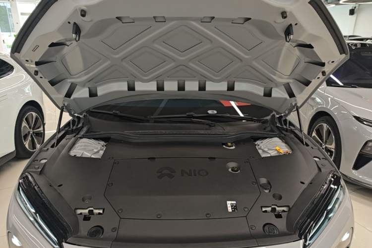 Used Nio ET5 2024 75 kWh Engine Bay