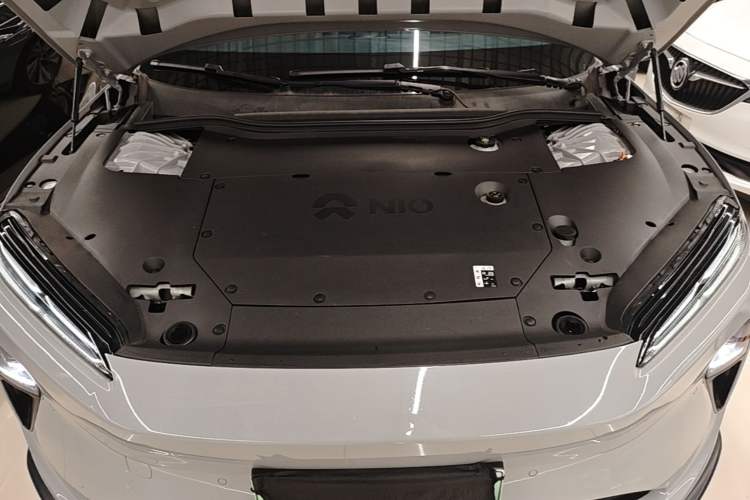 Used Nio ET5 2024 75 kWh Engine Bay