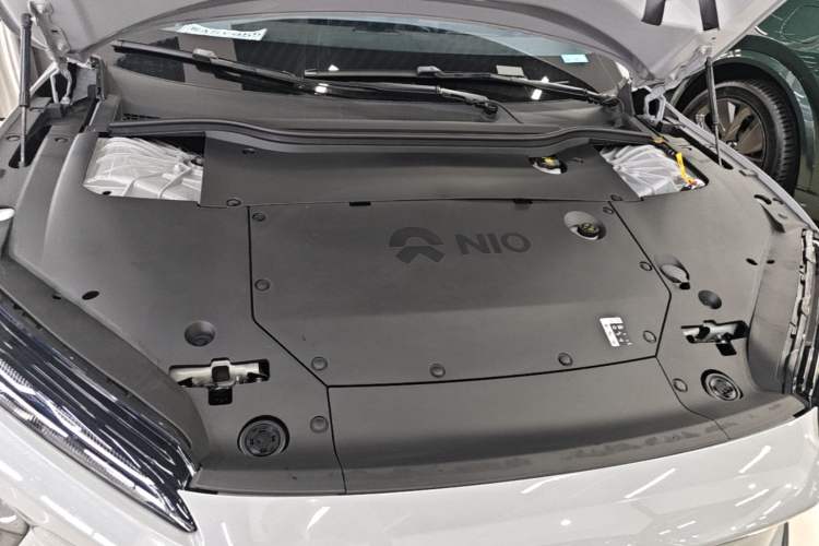 Used Nio ET5 2024 75 kWh Engine Bay