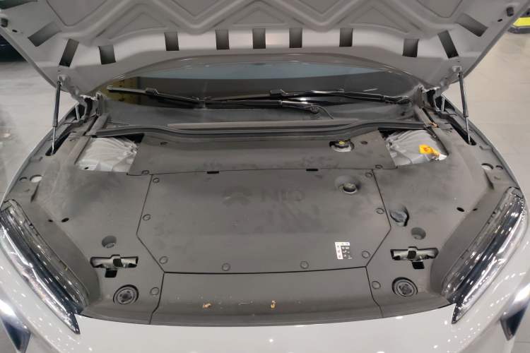Used Nio ET5 2024 75 kWh Engine Bay
