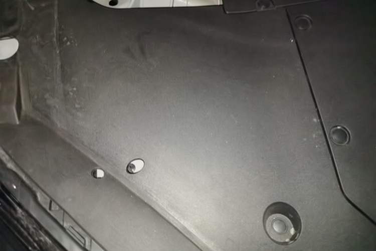 Used Nio ET5 2024 75 kWh Engine Bay Right
