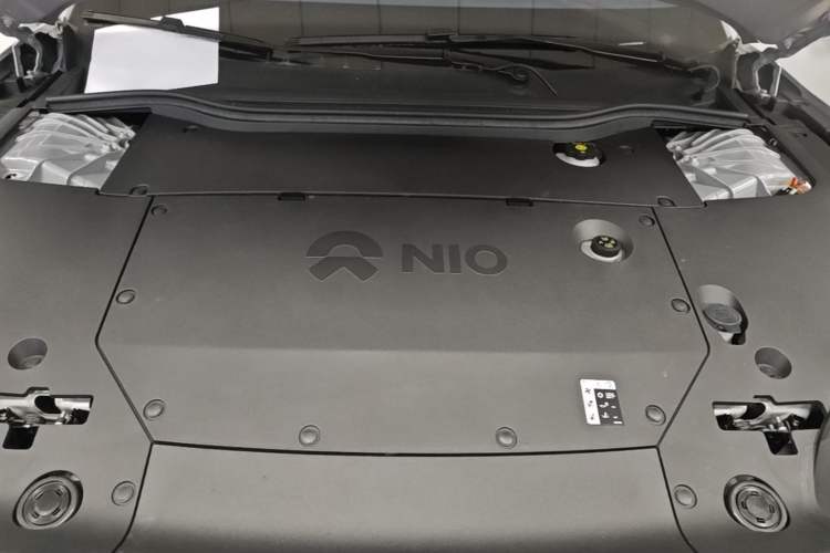 Used Nio ET5 2024 75 kWh Engine Bay