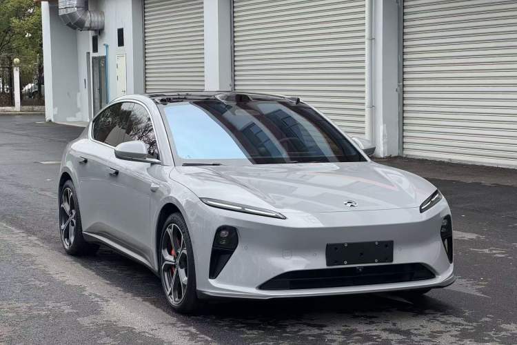 Used Nio ET5 2024 75 kWh Exterior 1