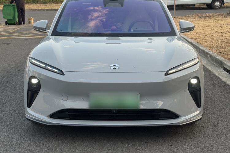 Used Nio ET5 2024 75 kWh Exterior 2