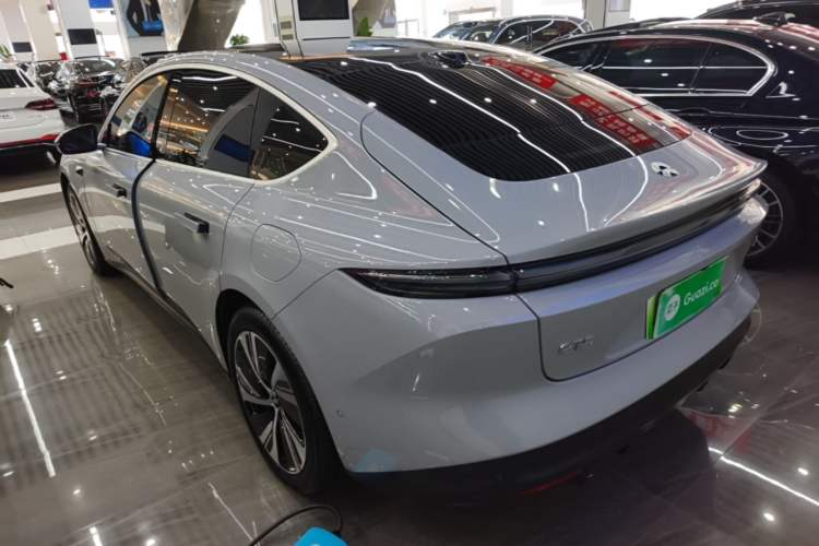 Used Nio ET5 2024 75 kWh Exterior 2
