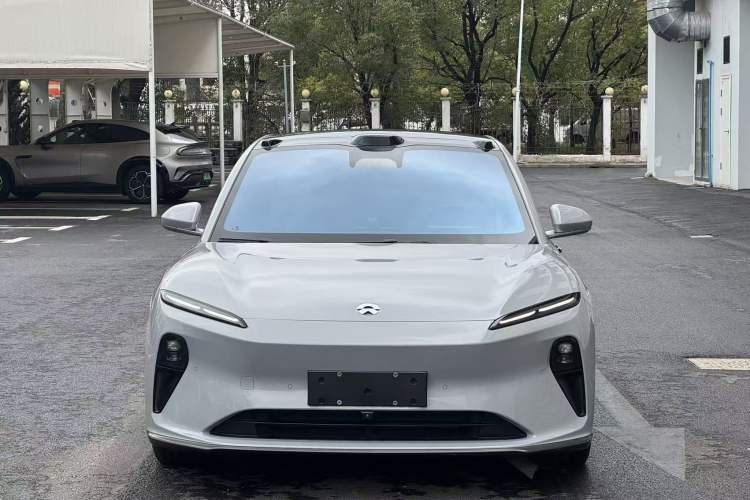 Used Nio ET5 2024 75 kWh Exterior 2