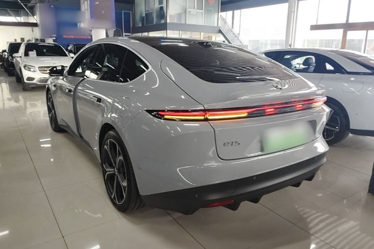 Used Nio ET5 2024 75 kWh Exterior 2
