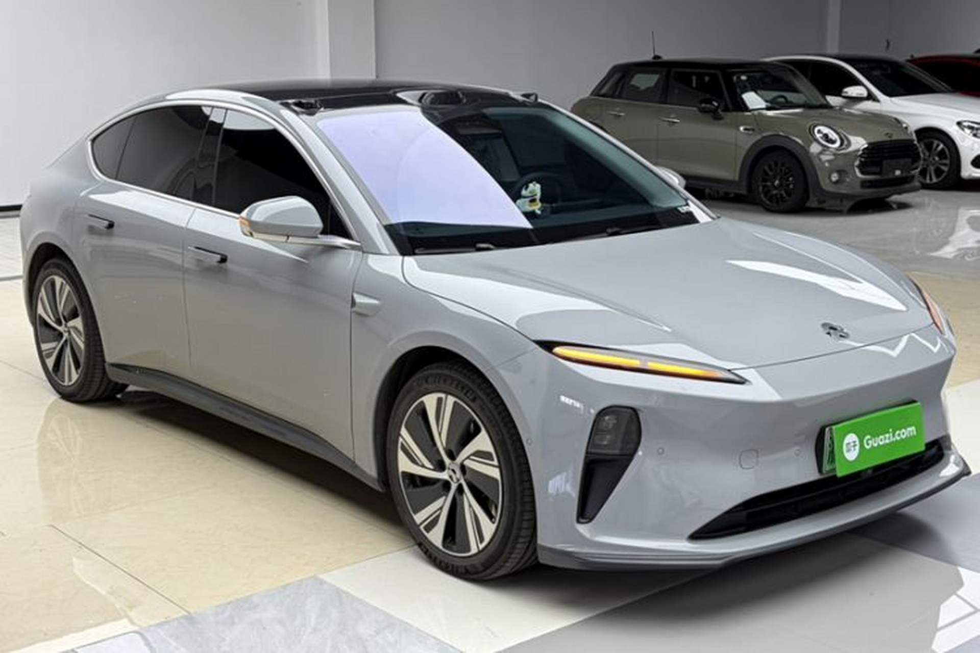 Used Nio ET5 2024 75 kWh Exterior 2