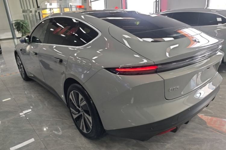 Used Nio ET5 2024 75 kWh Exterior 2