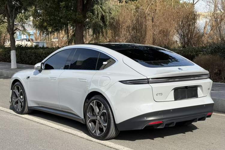 Used Nio ET5 2024 75 kWh Exterior 3