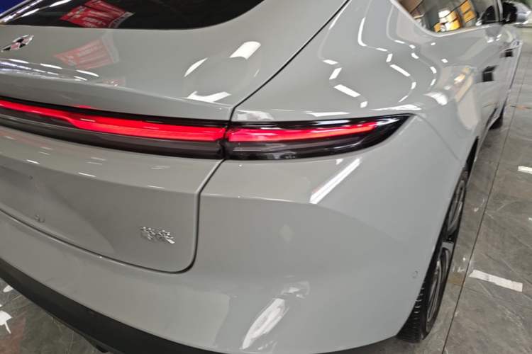 Used Nio ET5 2024 75 kWh Exterior 3
