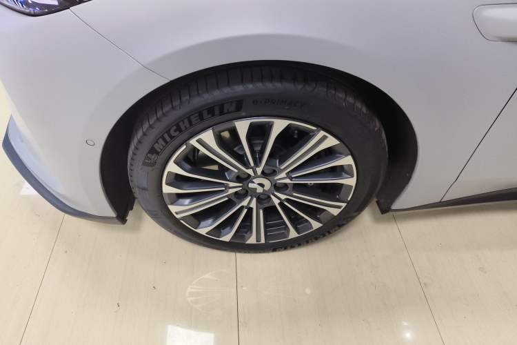 Used Nio ET5 2024 75 kWh Exterior 4