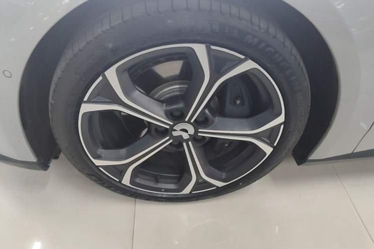 Used Nio ET5 2024 75 kWh Exterior 4