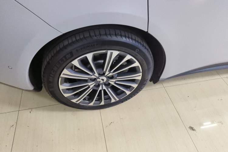 Used Nio ET5 2024 75 kWh Exterior 5