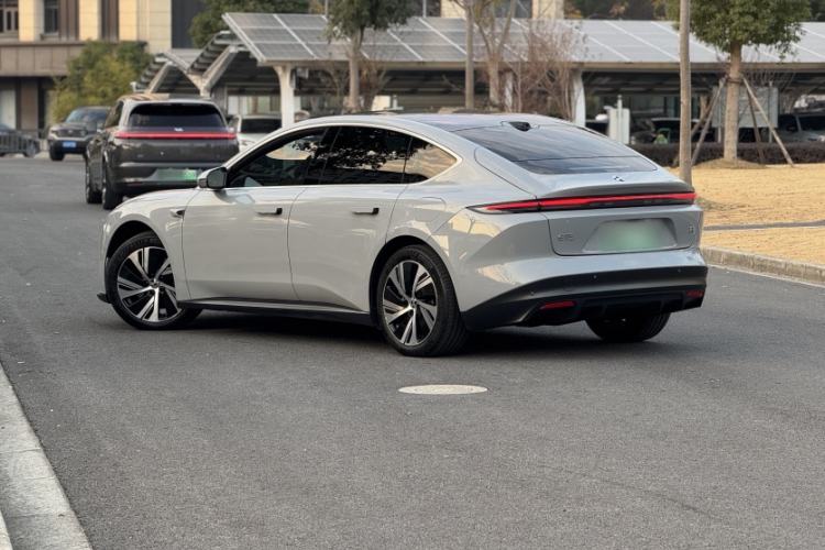 Used Nio ET5 2024 75 kWh Exterior 5