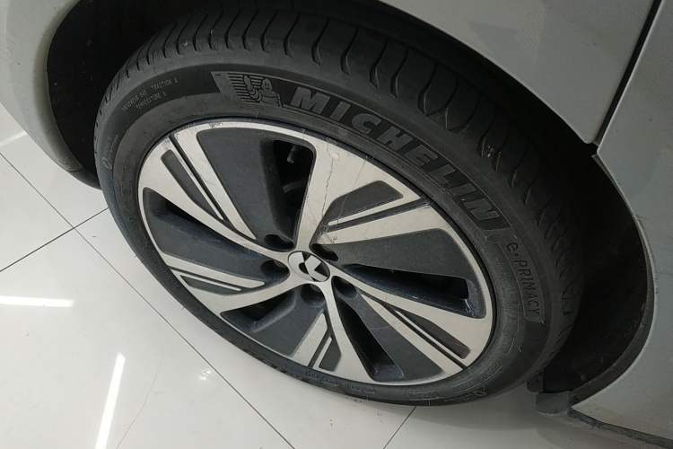 Used Nio ET5 2024 100 kWh Exterior 5